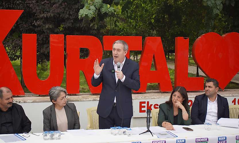 DEM Parti Siirt Milletvekili Tuncer Bakırhan Kurtalan'da Konuştu: 'Siirt'in Her Tarafı Baraj ama Suyu Yok'