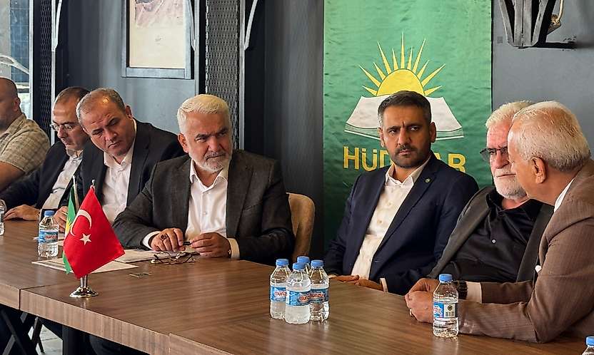 HÜDA PAR Lideri Yapıcıoğlu Siirt'te Konuştu: 'Havalimanı Umarım Bu Sefer Ertelenmez'
