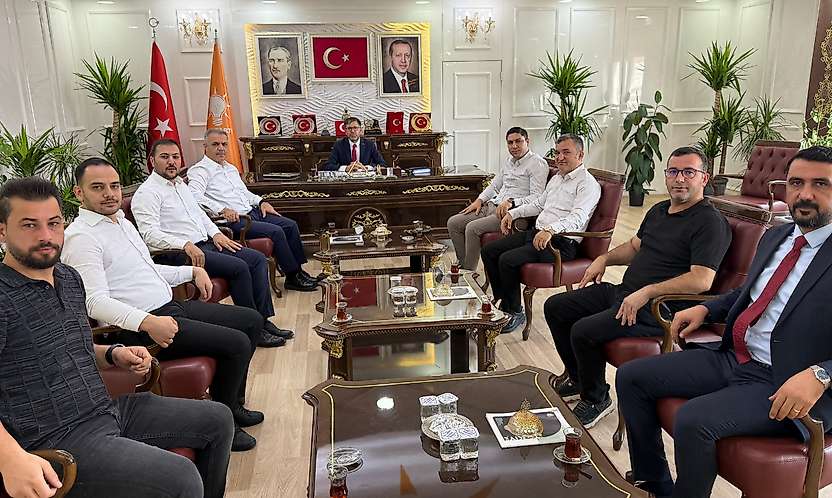 Hüseyin Şansi'den AK Parti Siirt İl Başkanı Abdulhekim Gider'e Hayırlı Olsun Ziyareti