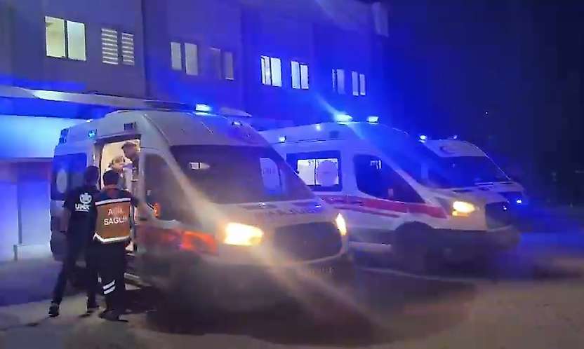 Kayabağlar'da Gıda Zehirlenmesi Şüphesiyle İlgili Yeni Gelişme: 78 Kişi Rahatsızlandı 18 Kişi Siirt'e Sevk Edildi