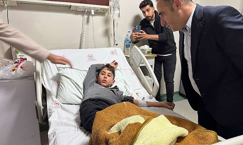 Kayabağlar'daki Zehirlenme Olayının Ardından Başkan Hasan Nas'tan Hastaneye Ziyaret