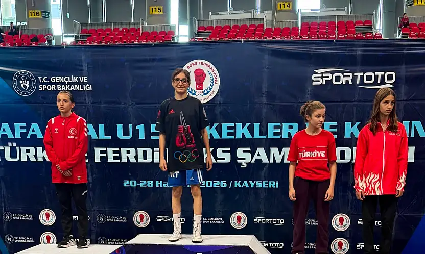 Kayseri'de Ringe Çıkan Siirtli Sporcular Madalyaları Topladı