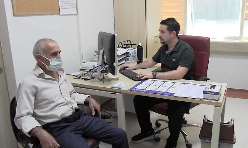 Siirt'te Karın ağrısı şikayetiyle hastaneye giden hasta konulan teşhisle şok oldu