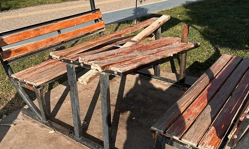 Kurtalan Belediyesi: Park kamelyalarına zarar vermek halka zarar vermektir
