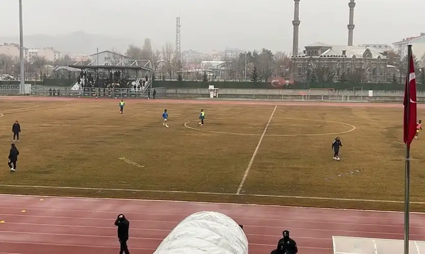 Kurtalanspor, Kars deplasmanında ağır yenilgi aldı