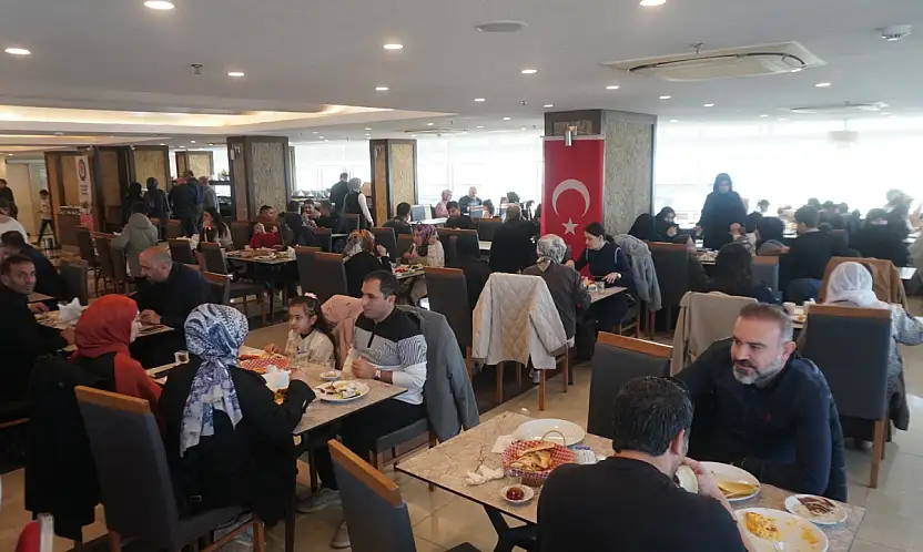 Memur-Sen Siirt İl Başkanlığı Öğretmenlerle Kahvaltıda Buluştu