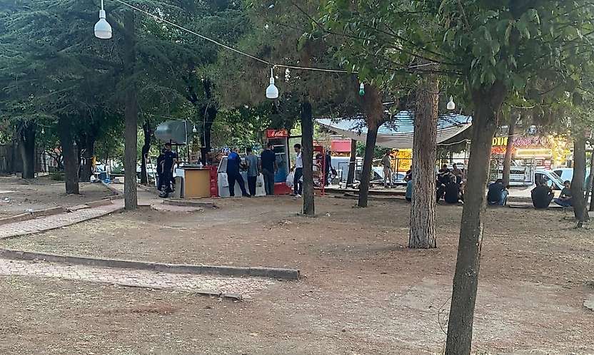 Millet Bahçesi beklenirken Çay Bahçesi oldu: Siirt'te tartışma yaratan alan boşaltıldı