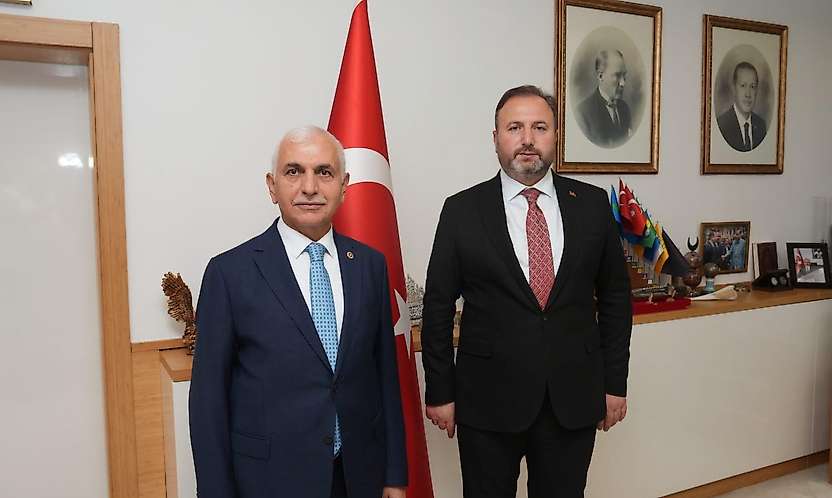 Milletvekili Gül, DHMİ Genel Müdürü Çakmak ile Siirt Havalimanı'nı Görüştü