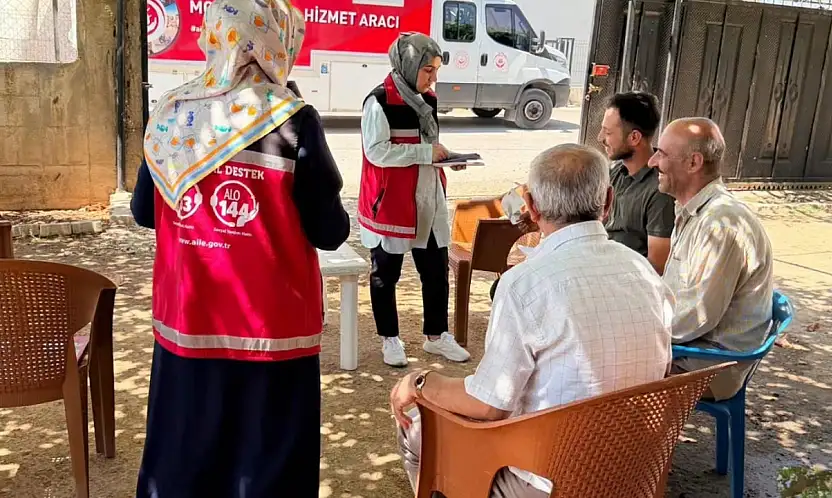 Mobil Sosyal Hizmet Aracı Kurtalan Köylerinde Vatandaşlarla Buluştu