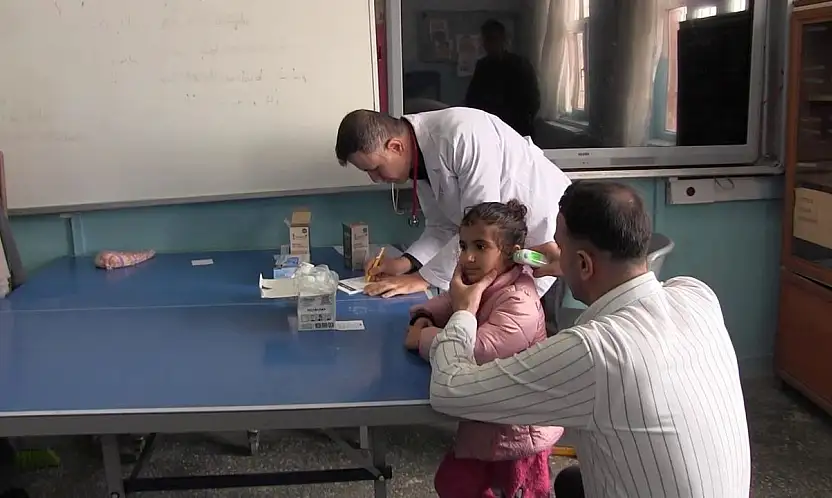 Özel Siirt Hayat Hastanesi'nden köy okulu öğrencilerine sağlık desteği