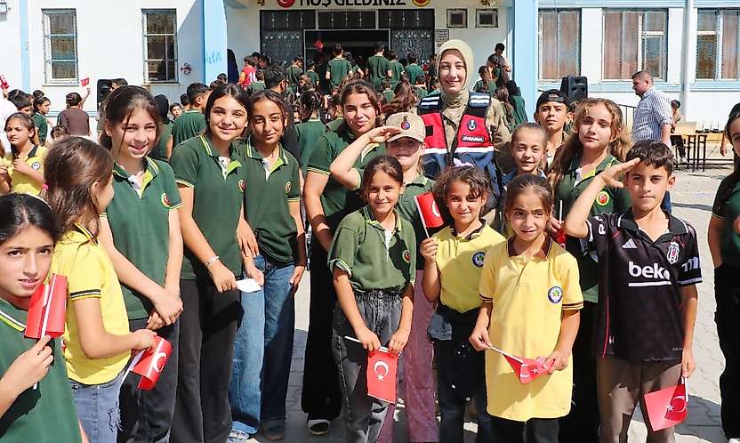 Siirt Baykan'da 600 Öğrenciye Trafik ve Siber Güvenlik Eğitimi