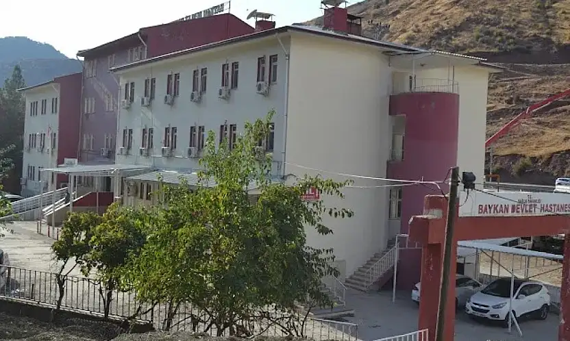 Siirt Baykan'da Otomobilin Çarptığı Yaya Yaralandı