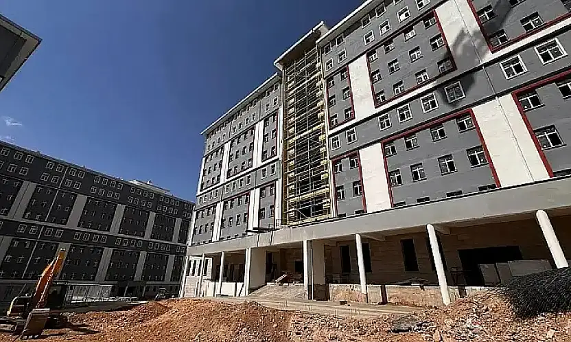 Siirt'e 2025'te Gençlik ve Spor Alanında 1,2 Milyar TL'yi Aşan Yatırım