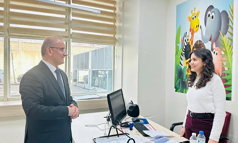 Siirt EAH Başhekimi Prof. Dr. Servet Yolbaş'tan polikliniklere ziyaret