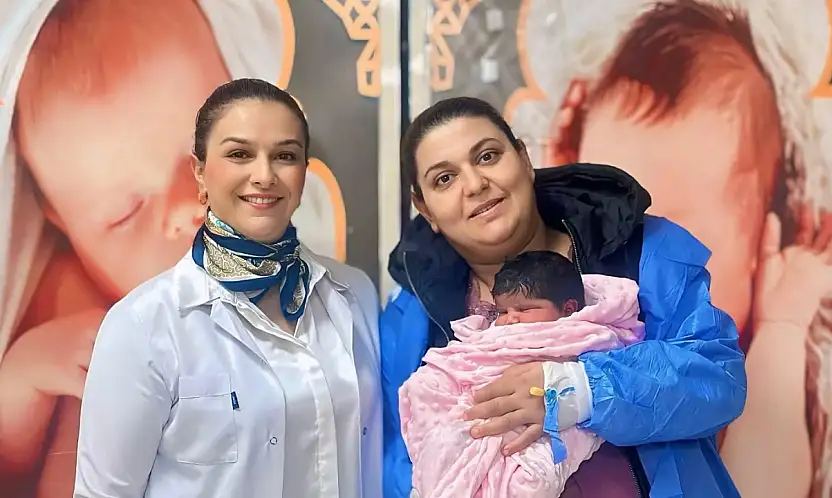 Siirt EAH'de Riskli Gebelik, Uzman Ekip Takibiyle Sağlıklı Doğumla Sonuçlandı