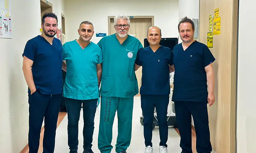Siirt Eğitim ve Araştırma Hastanesi'nde Girişimsel Kardiyoloji Workshop'u Düzenlendi: 6 Hastanın Tıkalı Damarı Açıldı
