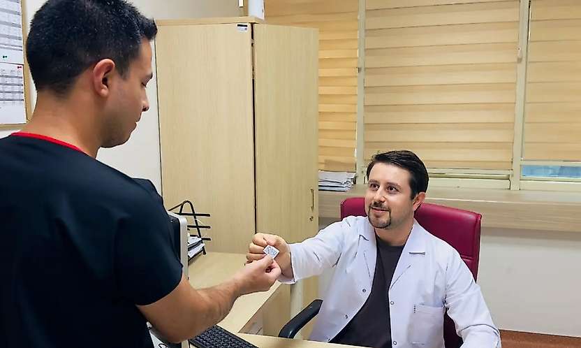 Siirt Eğitim ve Araştırma Hastanesi'nde Bir İlk: Hastalara QR Kodlu Bilgilendirme