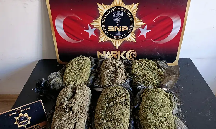 Siirt Emniyeti Uyuşturucu Tacirlerine Göz Açtırmıyor: 3 Kilo 300 Gram Esrar Ele Geçirildi