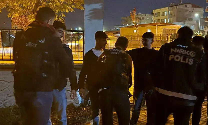 Siirt Emniyeti Uyuşturucuya Karşı Sahada: Narko Alan Uygulamasıyla Uyuşturucuya Darbe Üstüne Darbe!