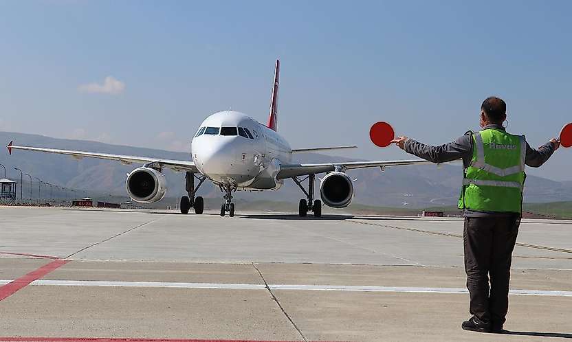 Siirt Havalimanı'nın Kış Tarifesi ve Uçak Saatleri Belli Oldu: İşte Siirt'ten Ankara ve İstanbul'a Uçuş Saatleri