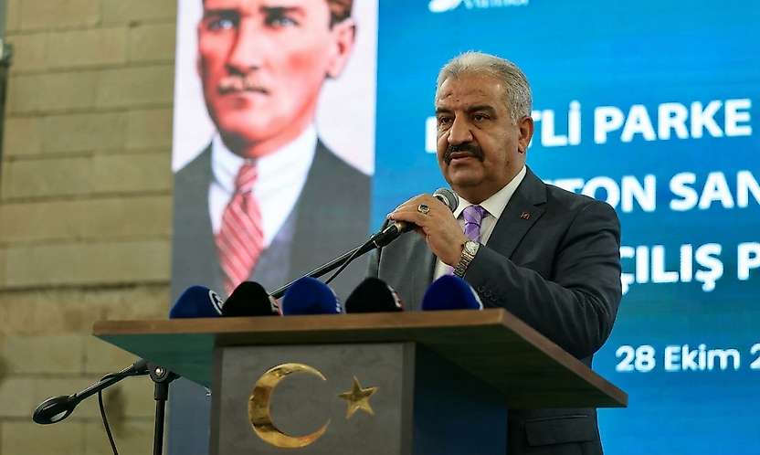 Siirt İl Özel İdaresi Genel Sekreteri Canpolat'tan Dikkat Çeken Söz: ''Bıla Xuda Yar Be Dinya Hemu Neyar Be''