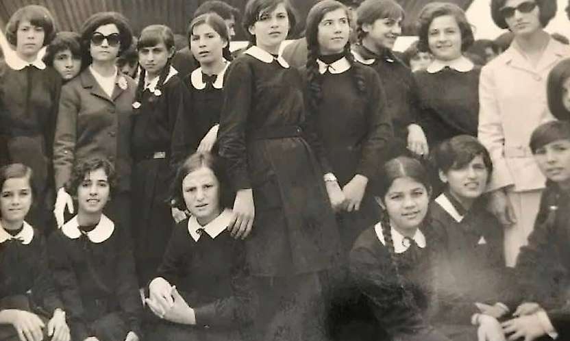Siirt'in 1969 Yılından Kalan Hatırası: Öğretmen Ve Öğrenciler Aynı Karede