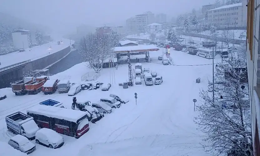 Siirt'in Baykan ilçesinde taşımalı gaz akışı kesildi Vatandaş donma noktasına geldi