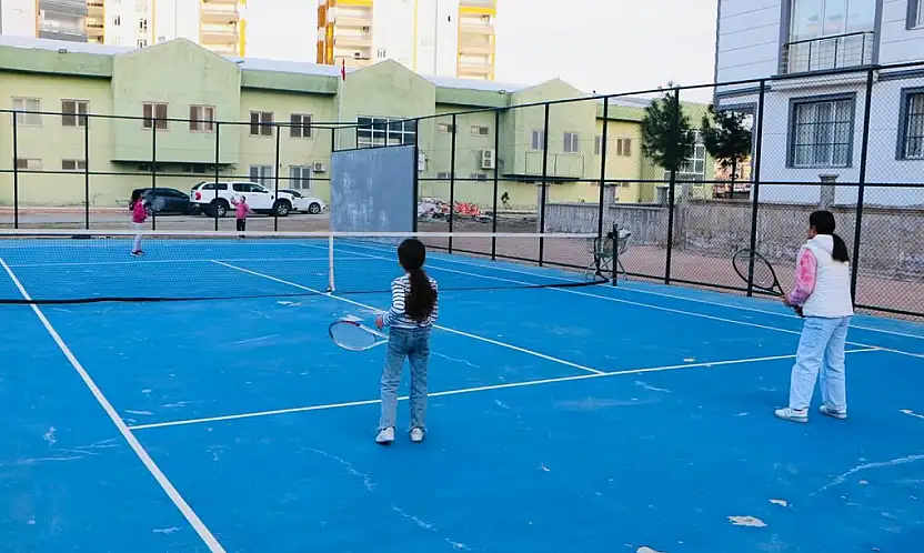 Siirt'in Kurtalan ilçesinde tarışmalara neden tenis kortu ihalesi iptal edildi