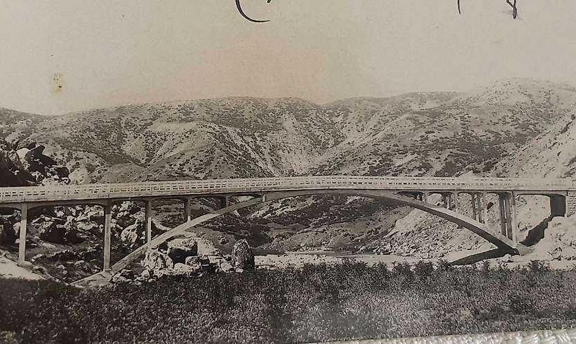 Siirt'in Tarihi Başur Köprüsü'nün 1940 Yılına Ait Görülmemiş Fotoğrafı Ortaya Çıktı