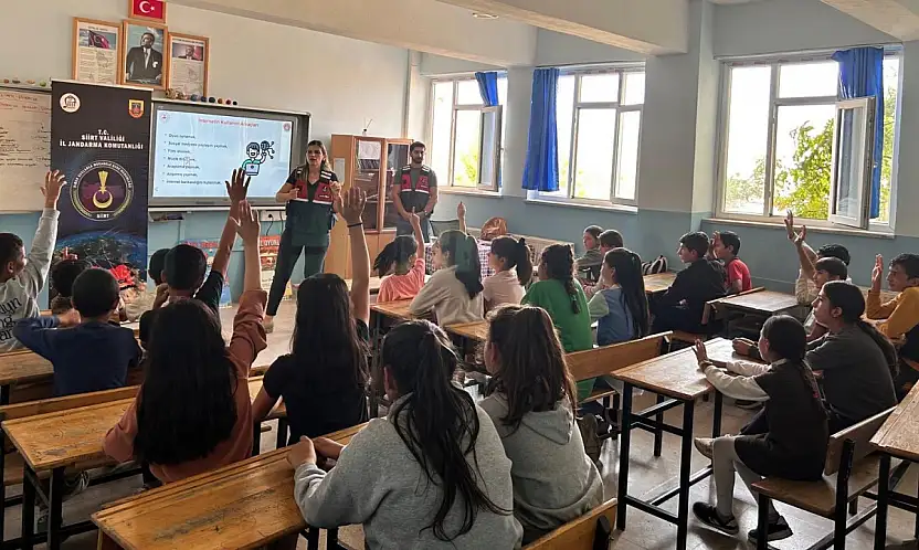 Siirt Jandarması'ndan Dijital Güvenlik Hamlesi: 10 Binden Fazla Kişiye Siber Farkındalık Eğitimi