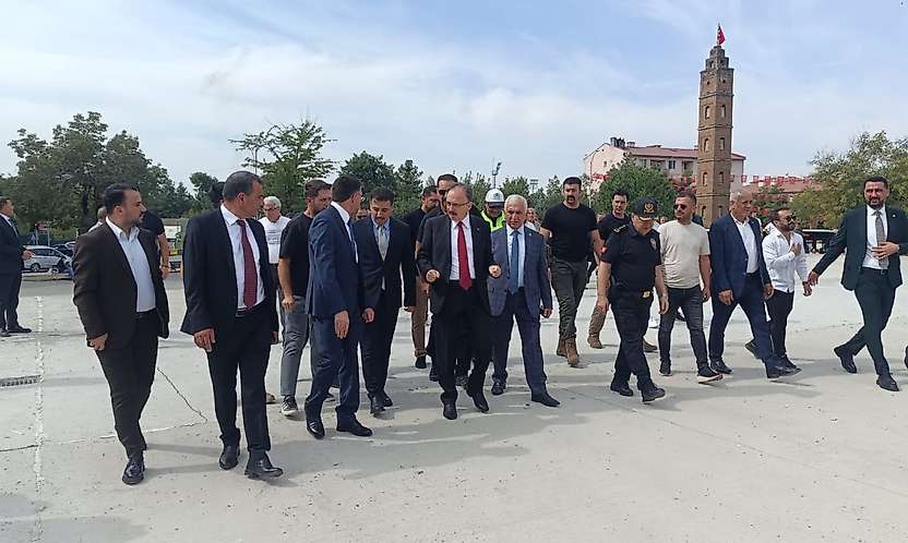 Siirt Kent Meydanı'nda Çalışmalar Ne Zaman Başlayacak?