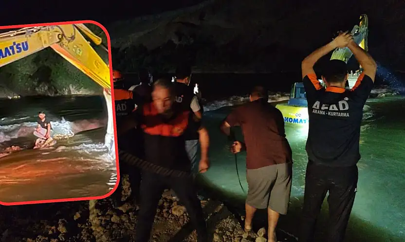 Siirt Kezer Çayı'nın Ortasında Mahsur Kalan Genç İş Makinesiyle Kurtarıldı