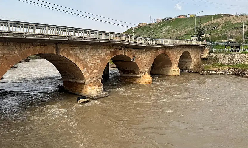 Siirt Kezer Köprüsü Trafiğe Kapatılıyor! Peki Araçlar Nereden Geçecek? İşte Masadaki 2 Yeni Güzergah