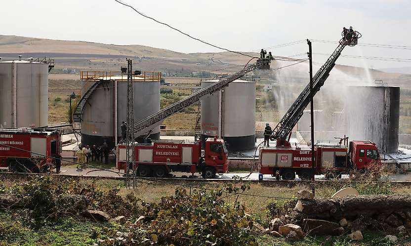Siirt Kurtalan'da TPAO Kampında Çıkan Yangın Kontrol Altına Alındı