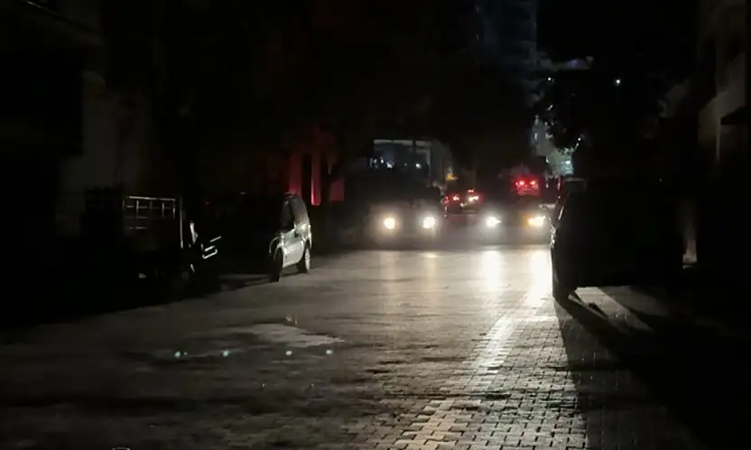 Siirt Şehir Merkezinde Elektrik Kesintisi: Şehir Bir Anda Karanlığa Gömüldü