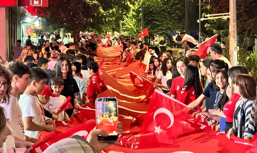Siirt'te 15 Temmuz'un 10. Yılında Binler Tek Yürek Oldu