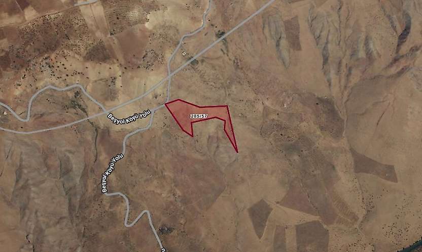 Siirt'te 21 bin metrekarelik tarla icradan satışa çıktı: Bedeli belli oldu
