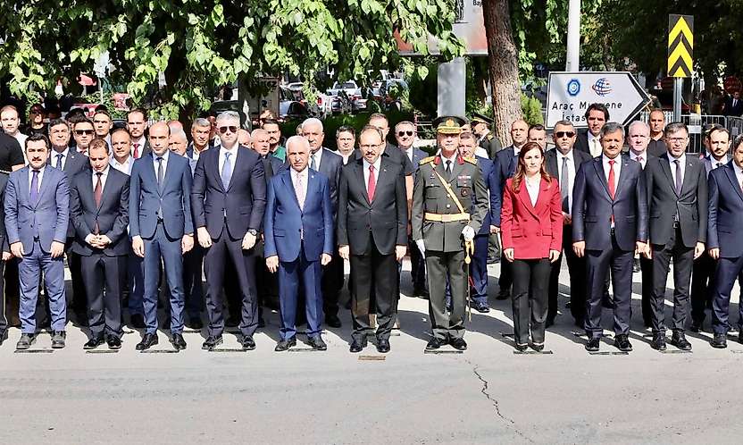 Siirt'te 30 Ağustos Zafer Bayramı'nın 104. Yıl Dönümü Kutlandı
