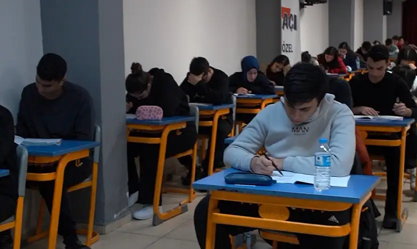 Siirt'te Açı Eğitim Kurumları ''Ödüllü Bursluluk Sınavı'' Heyecanı Yarın (Cumartesi) Başlıyor