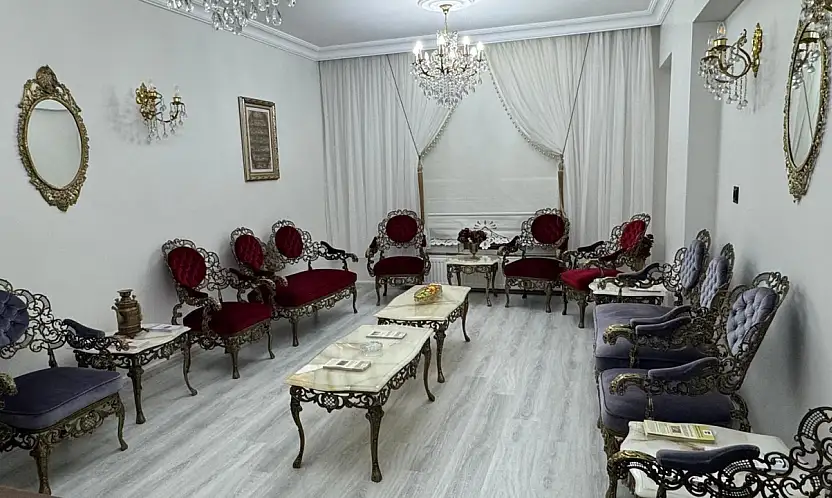 Siirt'te Cildiye Uzmanı Doç. Dr. Ebru Çelik'ten Yeni Klinik Hizmeti