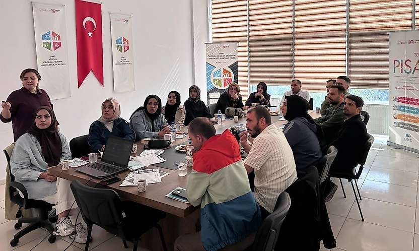 Siirt'te Din Kültürü Öğretmenleri Açık Uçlu Soru Hazırladı