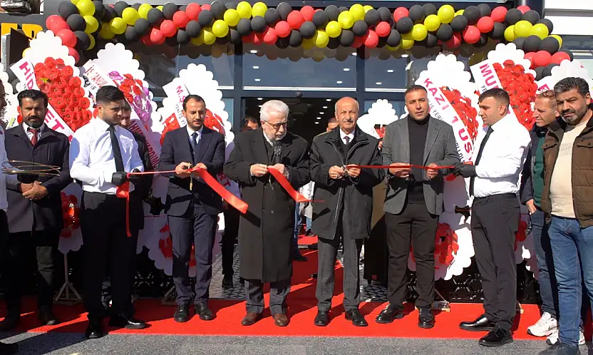 Siirt'te Edip Usta Kebap Salonu yeni adresinde hizmete açıldı