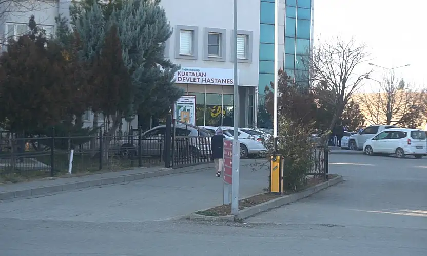 Siirt'te Esnafı Uyaran Zabıta Memuruna Bıçaklı Saldırı