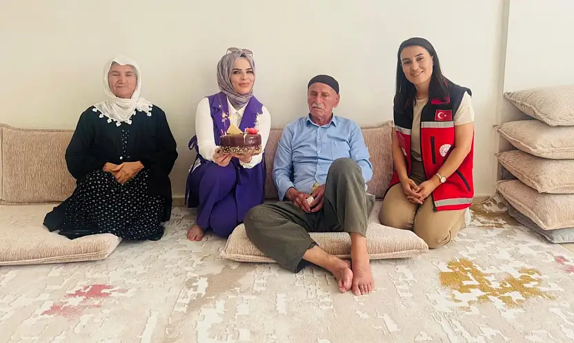 Siirt'te Gazi Ahmet Bulut'a Doğum Günü Sürprizi