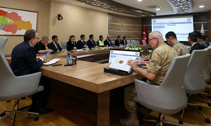 Siirt'te Haftalık Güvenlik ve Asayiş Toplantısı Gerçekleştirildi