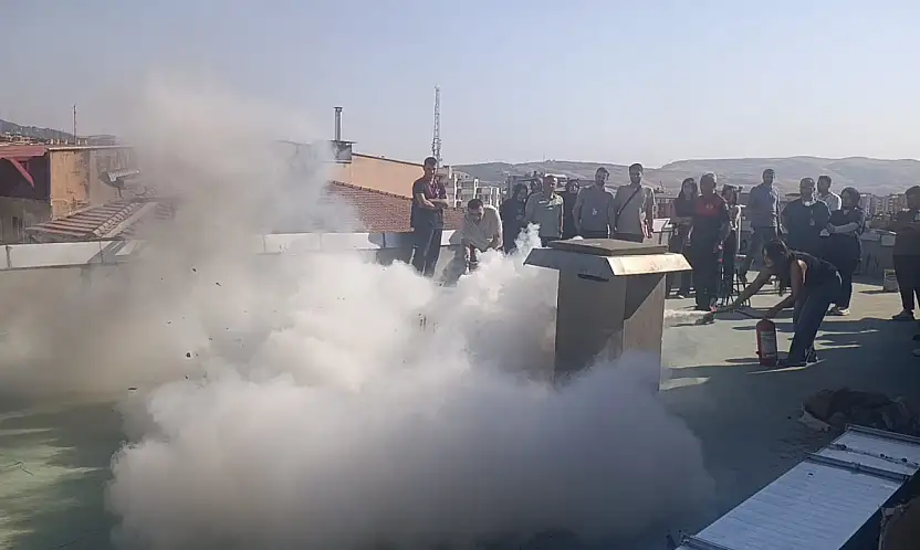 Siirt'te Hastanede Gerçeğini Aratmayan Yangın Tatbikatı: İtfaiyeden Hayat Kurtaran Uyarılar