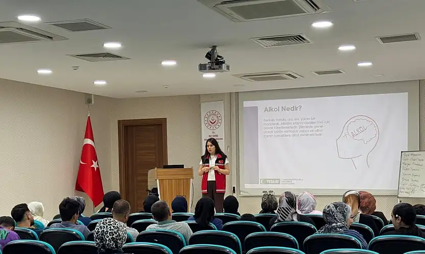 Siirt'te İŞKUR Personeline Bağımlılıkla Mücadele Eğitimi Verildi