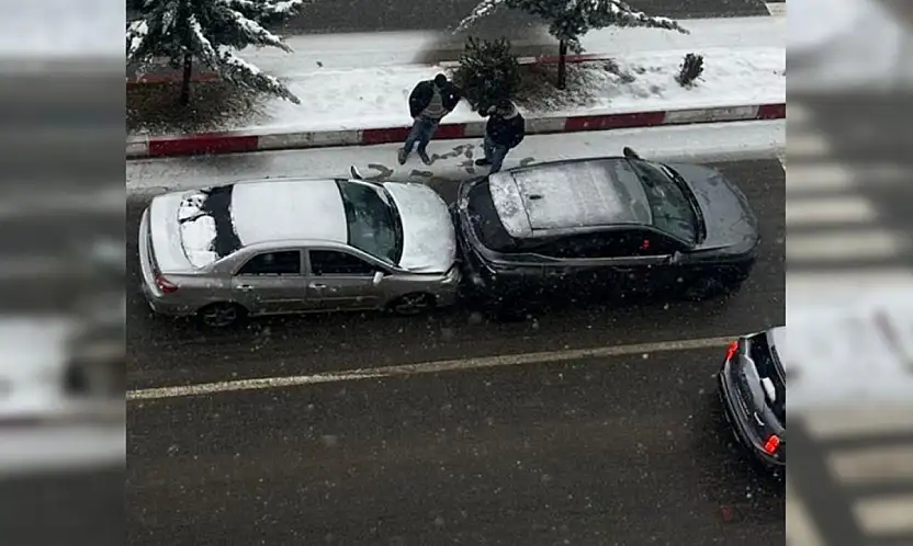 Siirt'te karlı hava kazayı beraberinde getirdi