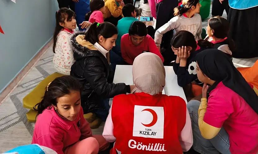 Siirt'te Kızılay'dan Çocuklara Yönelik Eğitici ve Sosyal Program