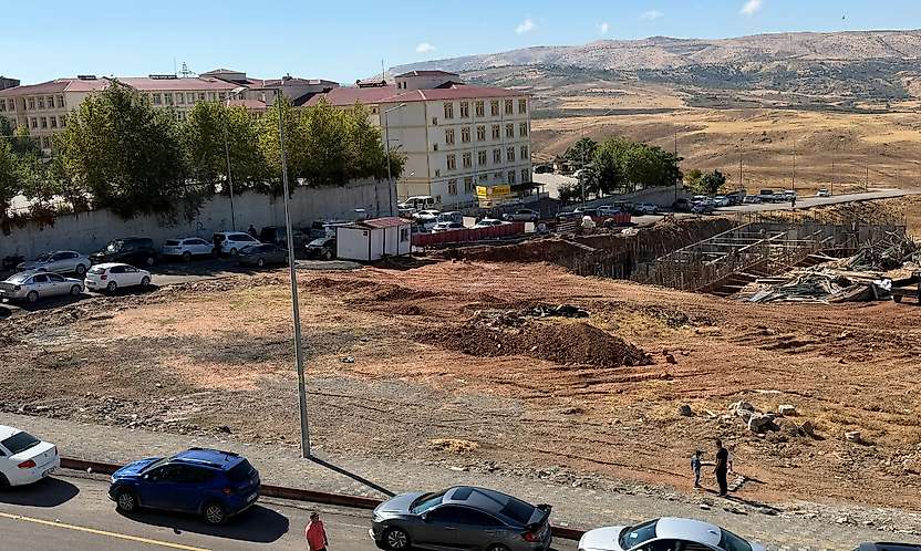 Siirt'te KPSS Sınavı Sırasında İnşaat Gürültüsü Tepki Çekti